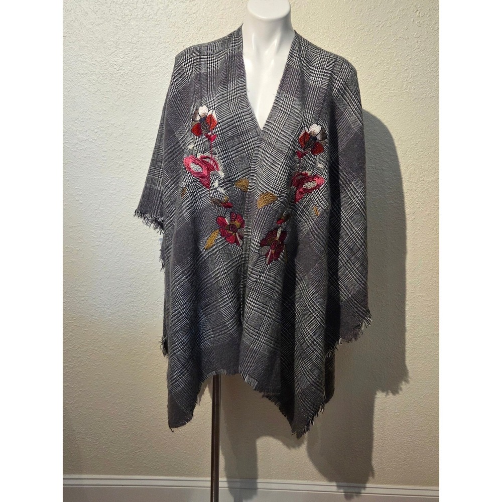 Christopher & Banks Poncho Wrap Grey Glen Plaid Floral Embroidered Fringe O size